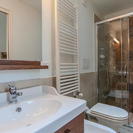 Mar Di Levante Living