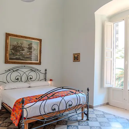 Mar Di Levante Living バーリ