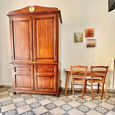 Mar Di Levante Living