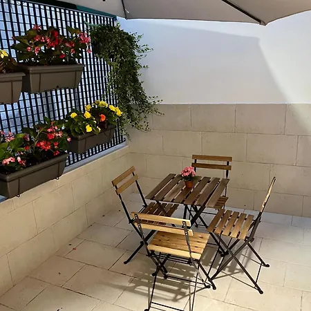 Mar Di Levante Living * バーリ